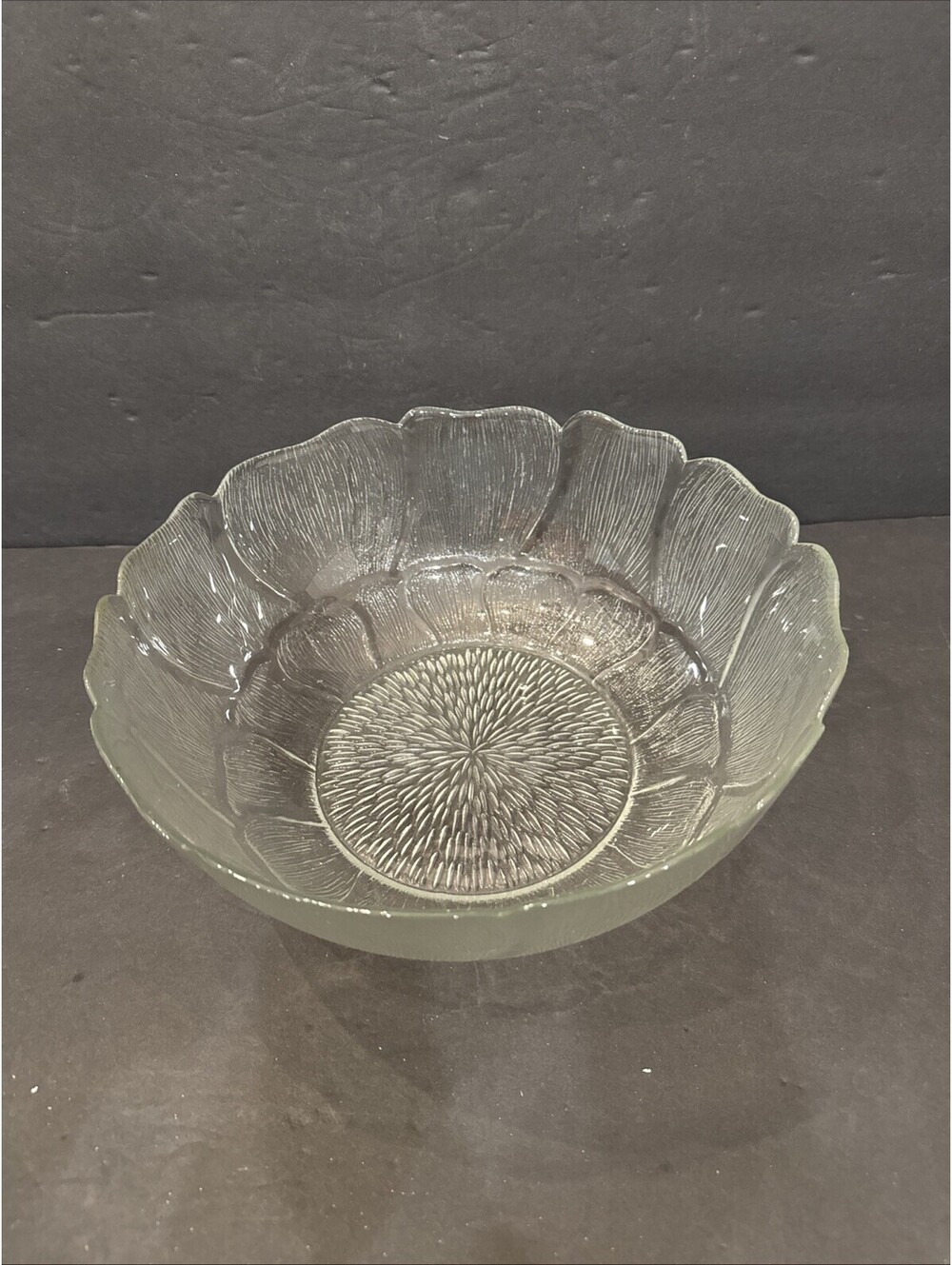 Arcoroc Fleur Salad Serving Bowl Clear Glass Large - 12" x 4” France